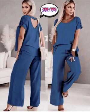 Женский костюм в размер