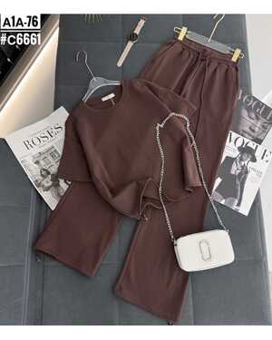 Женский костюм